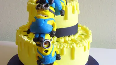 Detail Gambar Kue Ultah Minion Nomer 49