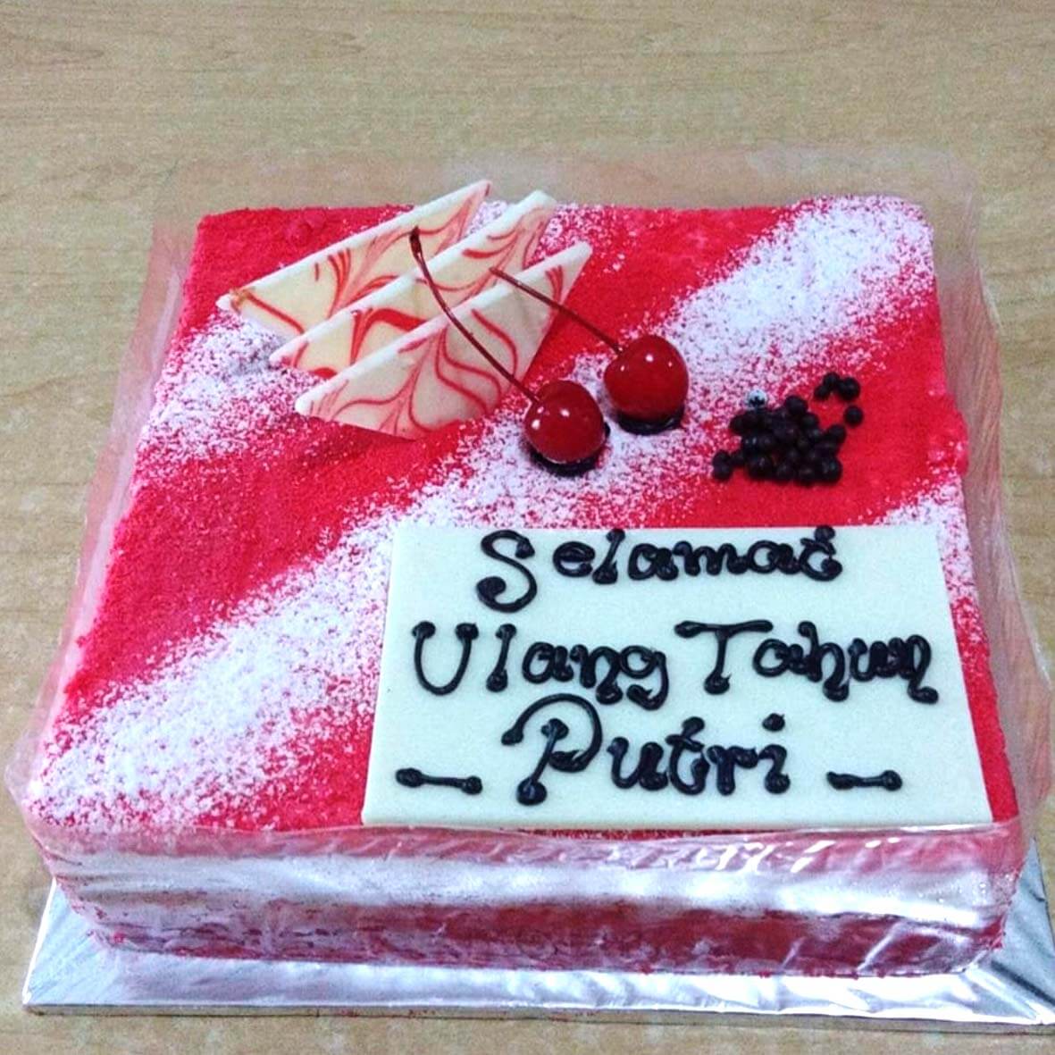 Detail Gambar Kue Ultah Red Velvet Nomer 40