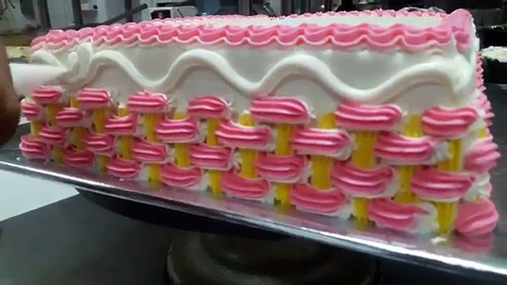 Detail Gambar Kue Ultah Sederhana Tapi Cantik Nomer 32