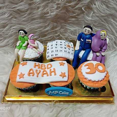 Detail Gambar Kue Ultah Untuk Bapak Nomer 38