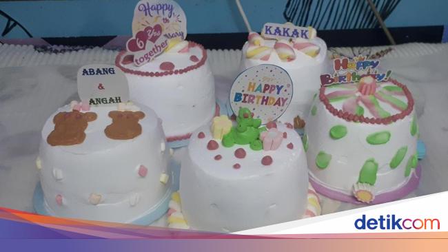 Detail Gambar Kue Ulth Nomer 47