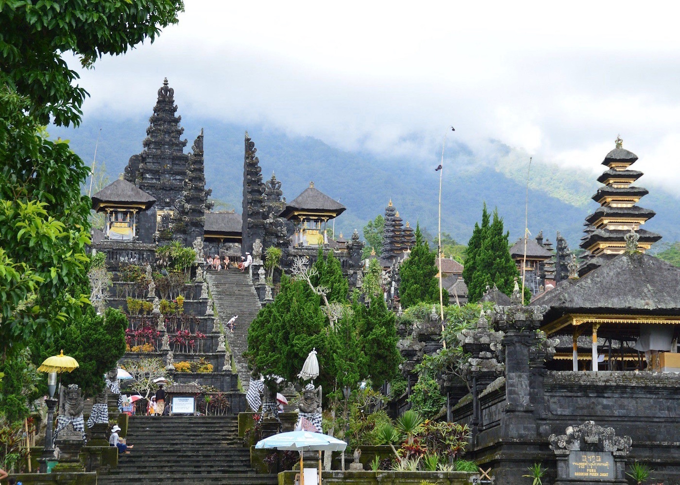 Detail Gambar Kuil Di Bali Nomer 20