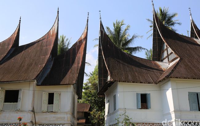 Detail Contoh Rumah Adat Minangkabau Nomer 36