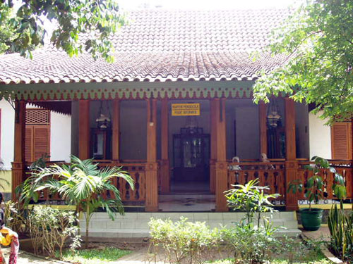 Detail Contoh Rumah Betawi Nomer 35