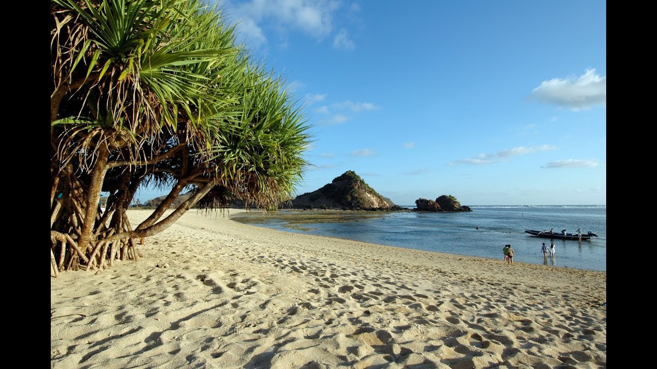 Detail Gambar Kuta Beach Indah Lombok Nomer 5