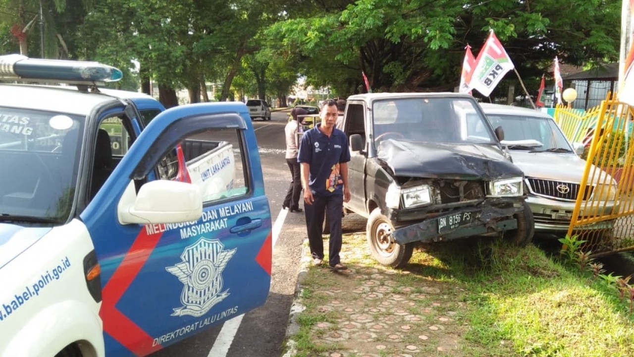 Detail Gambar Lalu Lintas Kendaraan Di Pangkalpinang Nomer 44