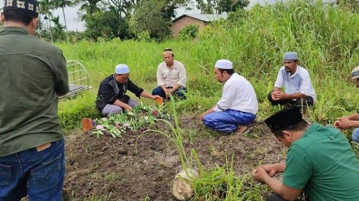 Detail Gambar Lambaian Tangan Perpisahan Nomer 47