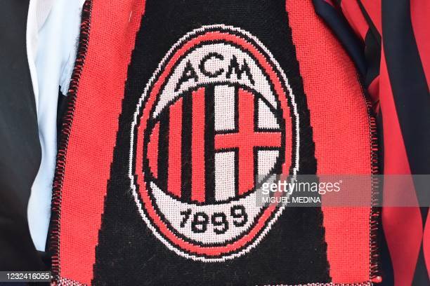 Detail Gambar Lambang Ac Milan Nomer 11