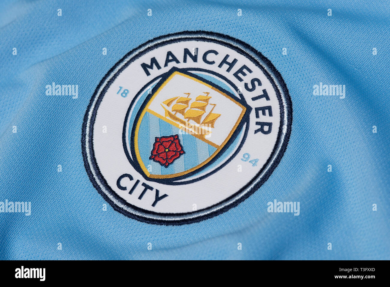 Detail Gambar Lambang Manchester City Nomer 39