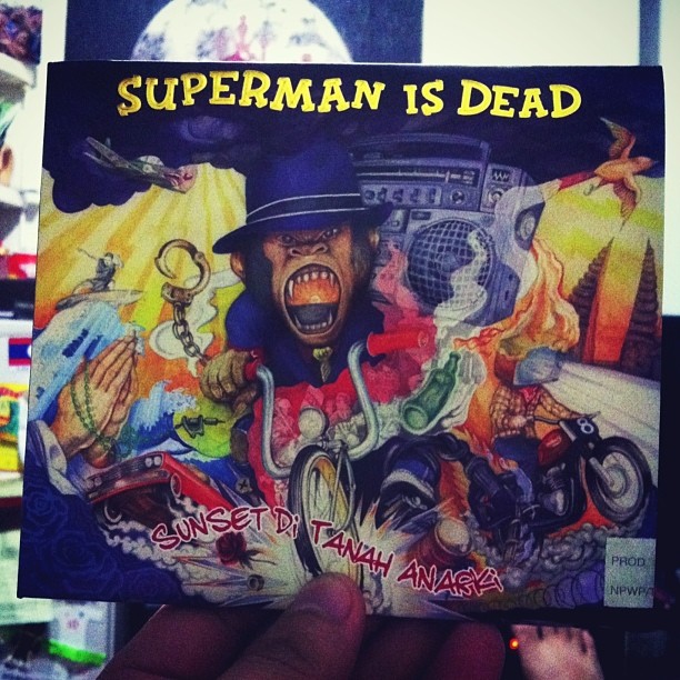 Detail Gambar Lambang Superman Is Dead Nomer 26