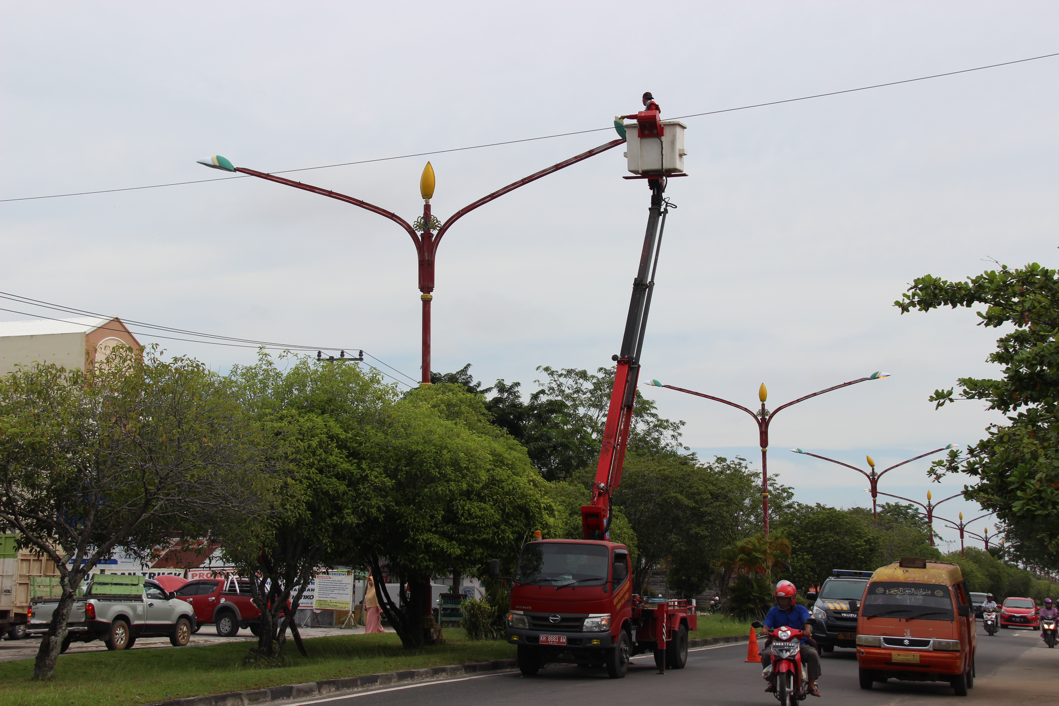 Detail Gambar Lampu Jalan Raya Nomer 12