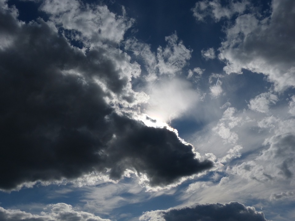 Detail Gambar Langit Mendung Nomer 24