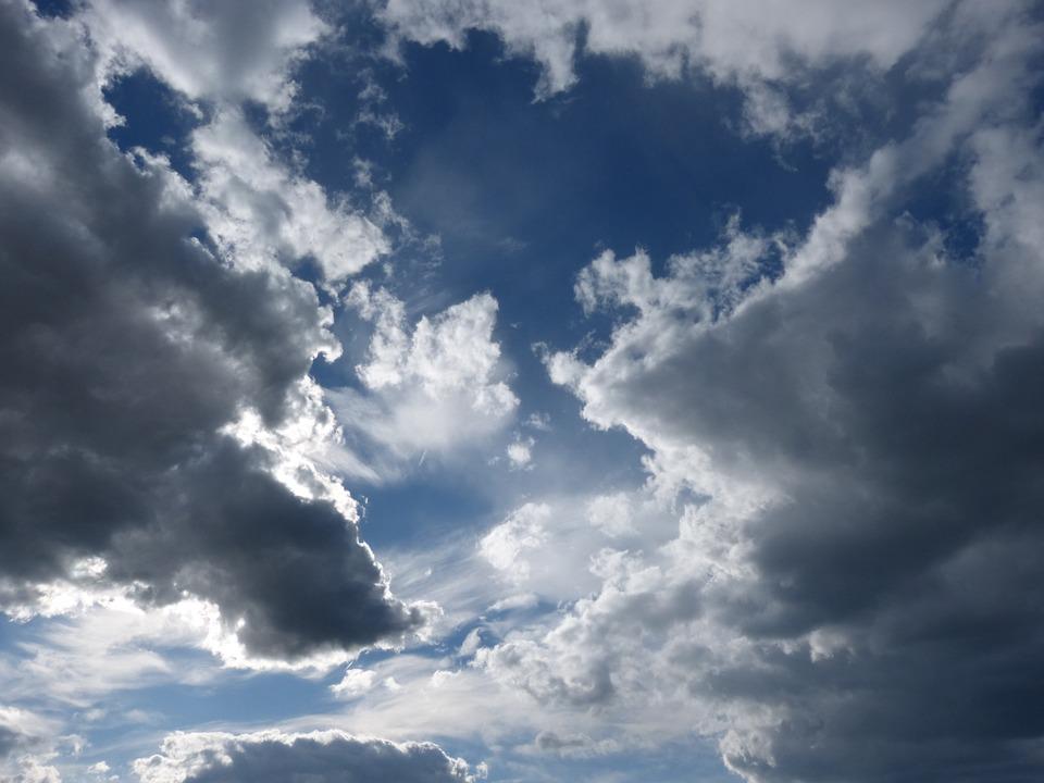 Detail Gambar Langit Mendung Nomer 30