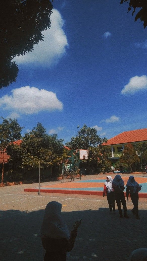 Detail Gambar Lapangan Sekolah Nomer 9