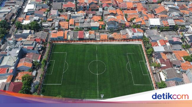 Detail Gambar Lapangan Sepak Bola Dan Keterangannya Nomer 37