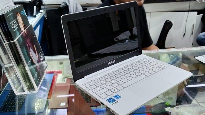 Detail Gambar Laptop Asus Nomer 44