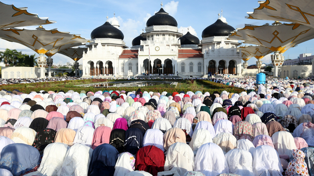 Detail Gambar Lebaran Bersama Keluarga Gambar Seni Ukir Wanita Nomer 57