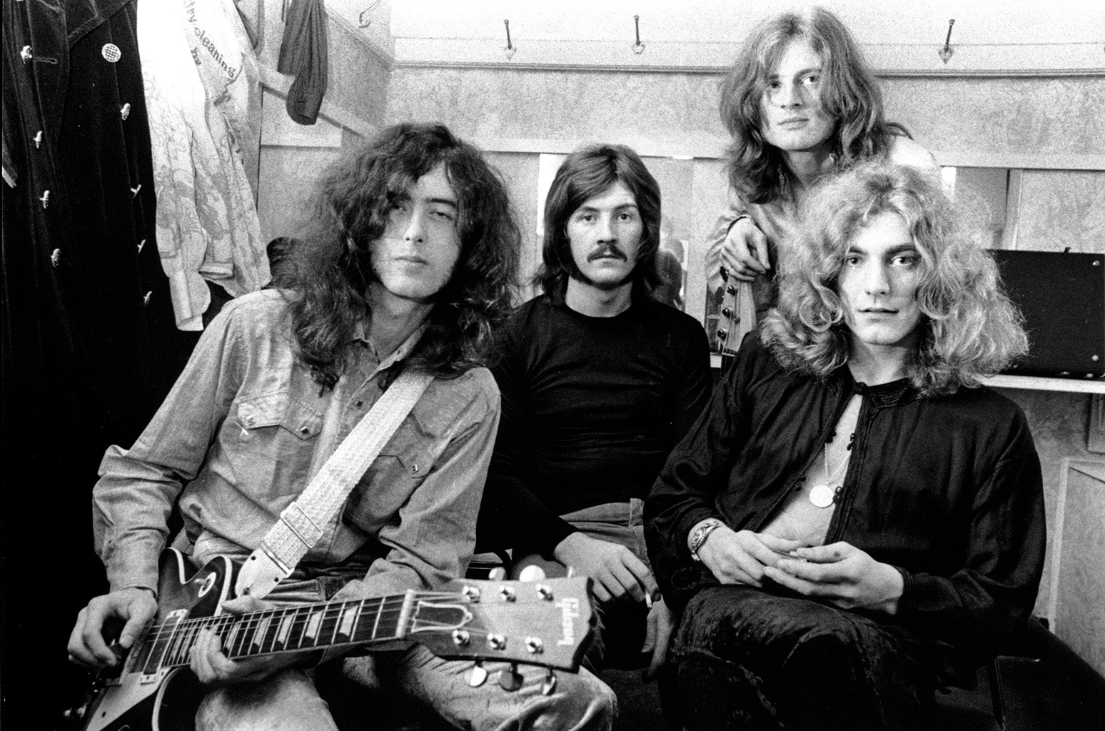 Detail Gambar Led Zeppelin Nomer 25