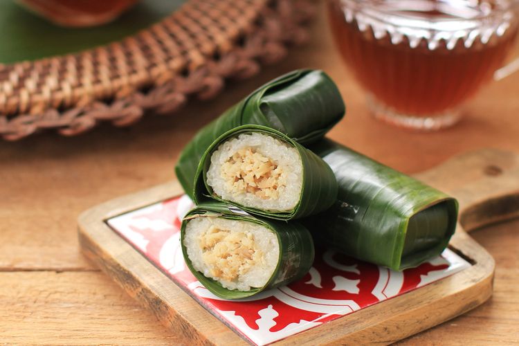 Detail Gambar Lemper Ayam Nomer 11