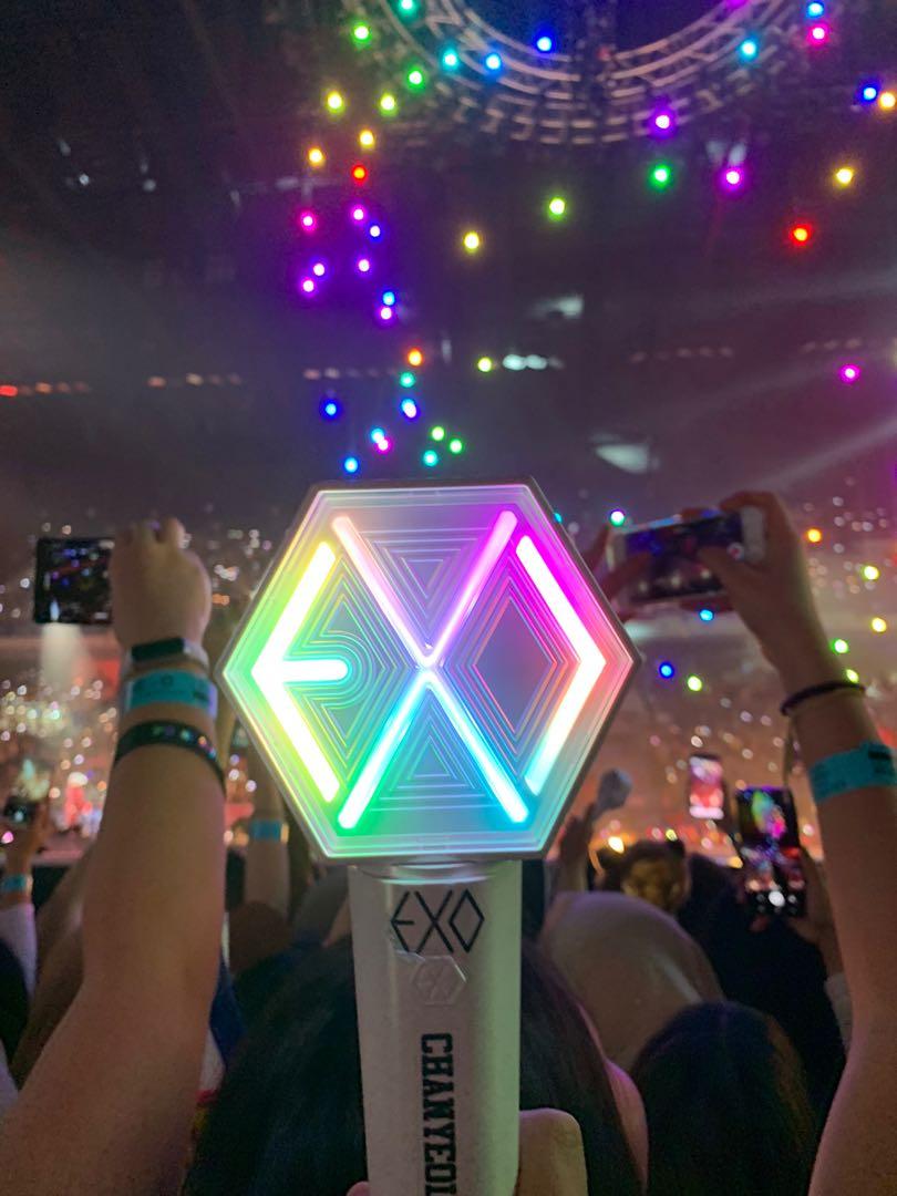 Detail Gambar Lightstick Exo Saat Konser Nomer 37