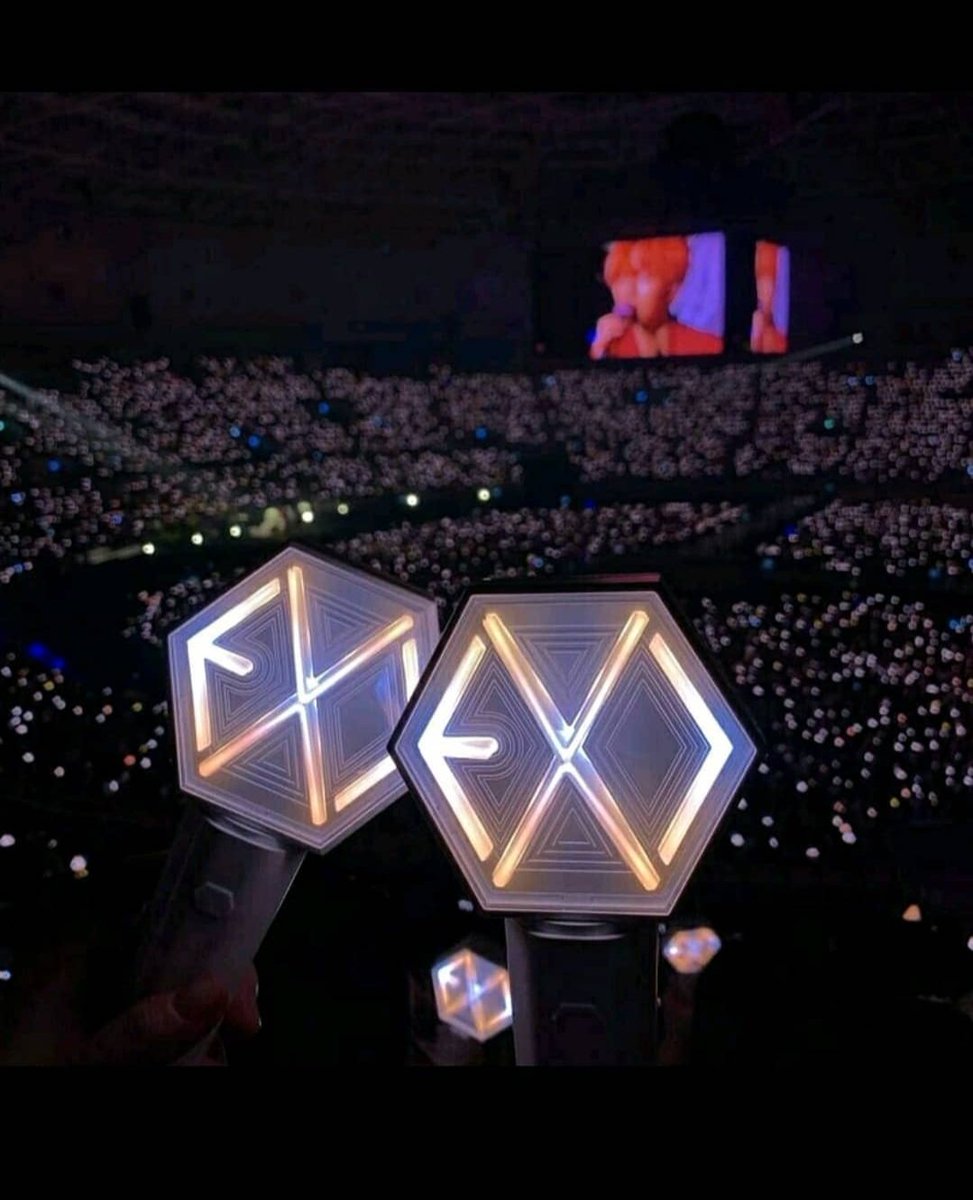 Detail Gambar Lightstick Exo Saat Konser Nomer 46