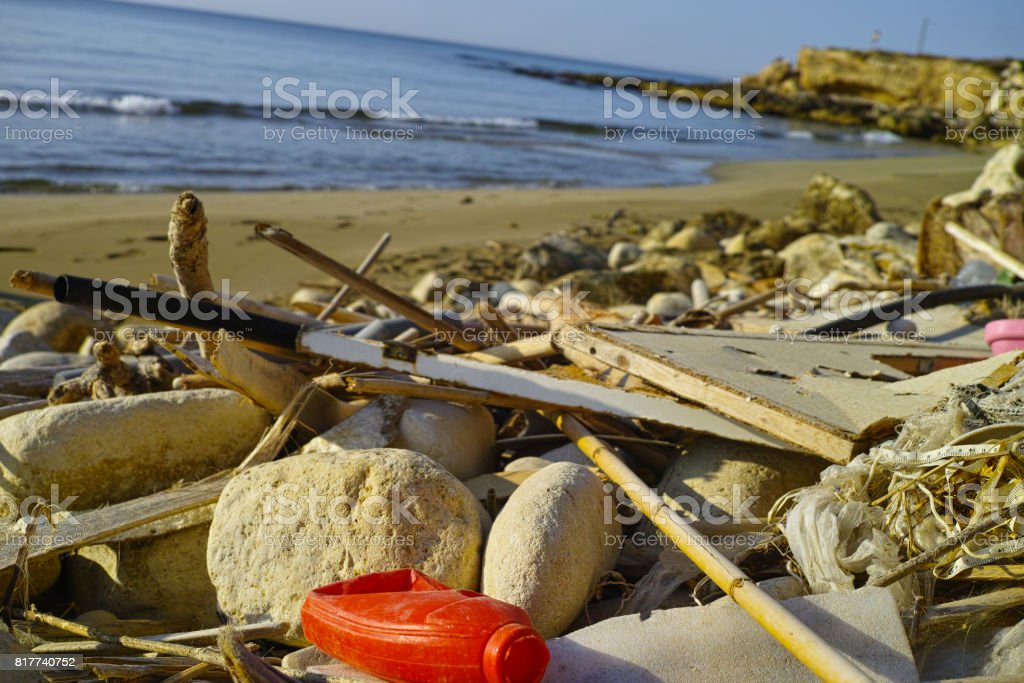 Detail Gambar Limbah Dari Pesisir Pantai Laut Nomer 29