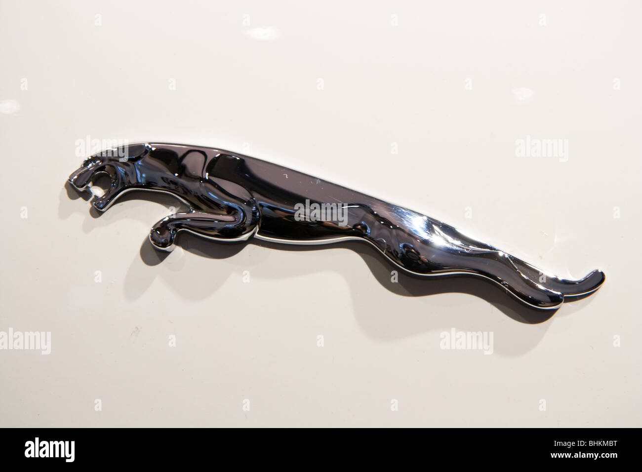 Detail Gambar Logo Jaguar Nomer 47