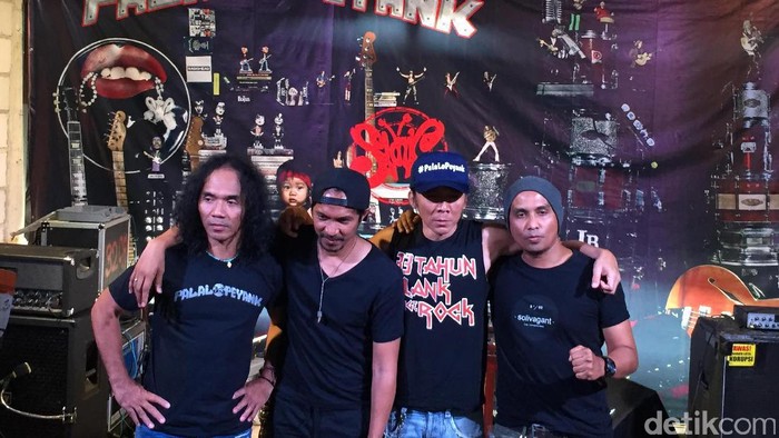 Detail Gambar Logo Slank Palalopeyank Palalopeyank Nomer 22