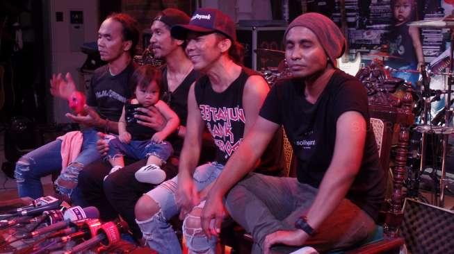 Detail Gambar Logo Slank Palalopeyank Palalopeyank Nomer 41