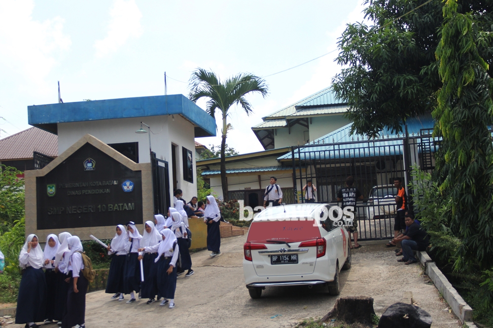 Detail Gambar Logo Smpn 16 Batam Nomer 20