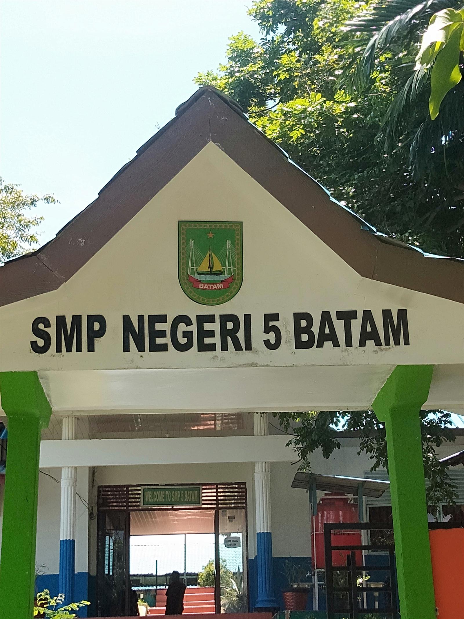 Detail Gambar Logo Smpn 16 Batam Nomer 4