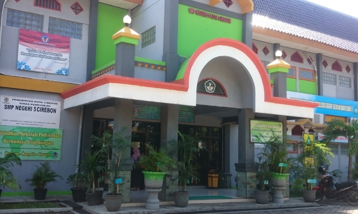 Detail Gambar Logo Smpn 5 Kota Cirebon Nomer 4