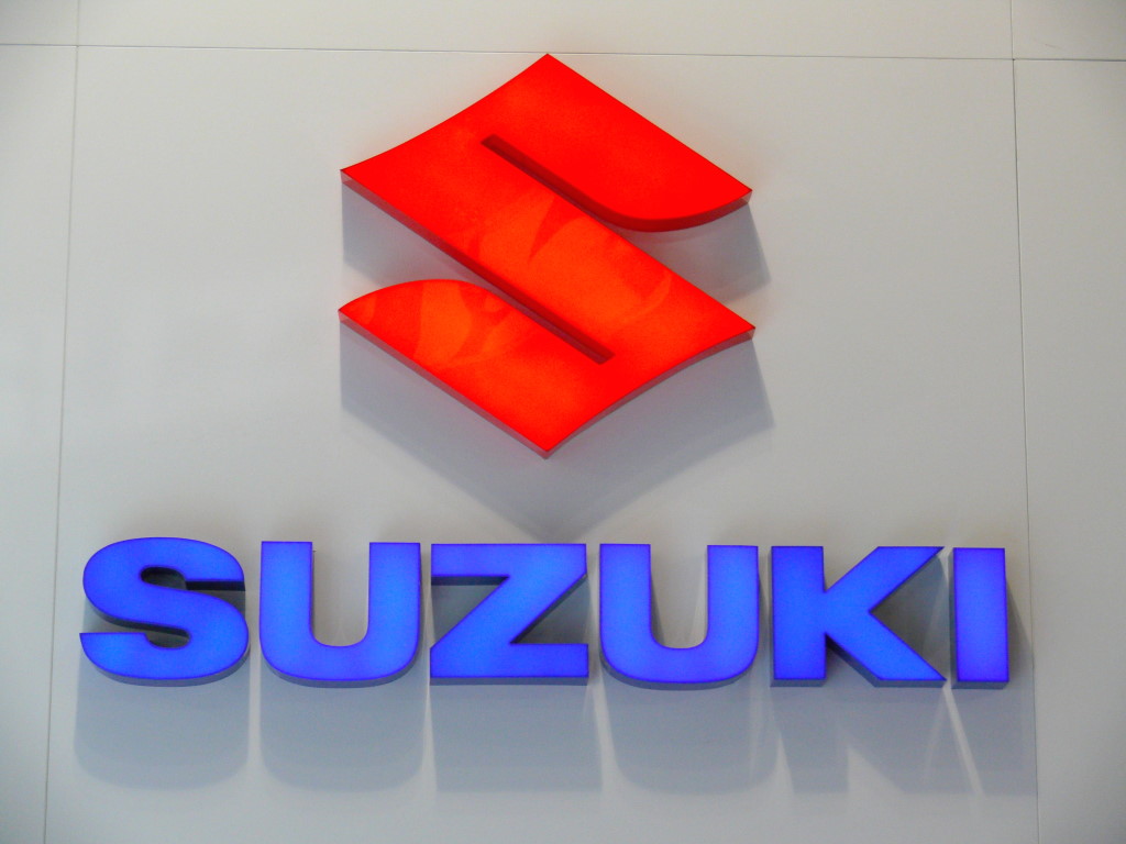 Detail Gambar Logo Suzuki Nomer 36