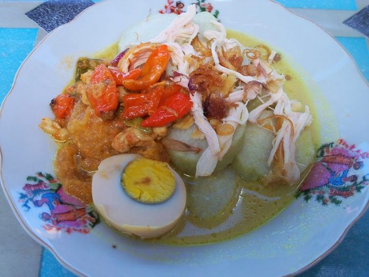 Detail Gambar Lontong Opor Ayam Nomer 18