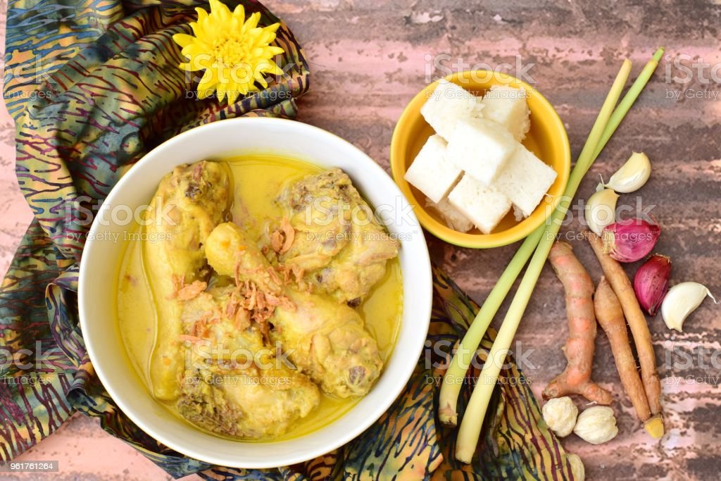 Detail Gambar Lontong Opor Ayam Nomer 39