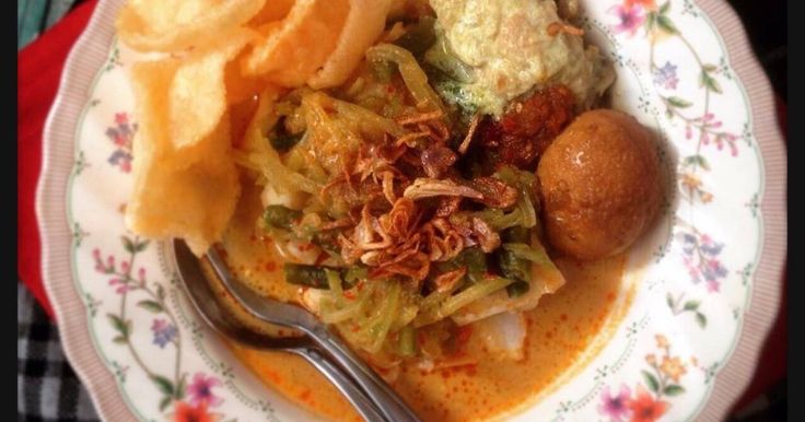 Detail Gambar Lontong Sayur Medan Nomer 34