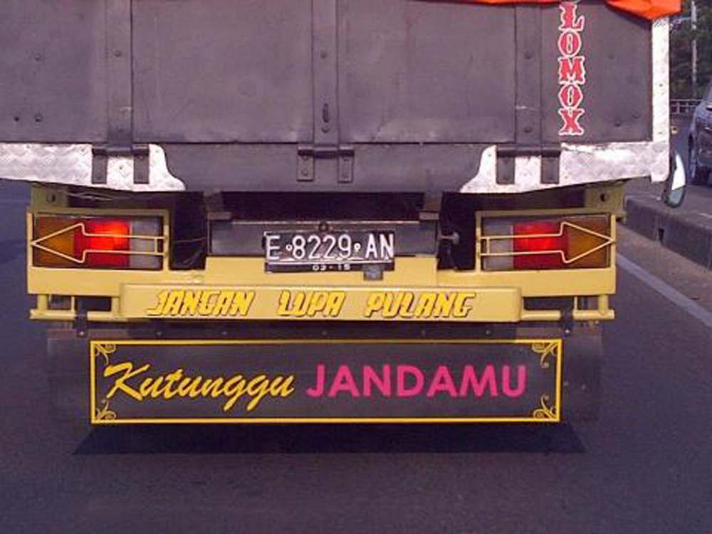 Detail Gambar Lucu Di Mobil Truk Nomer 11