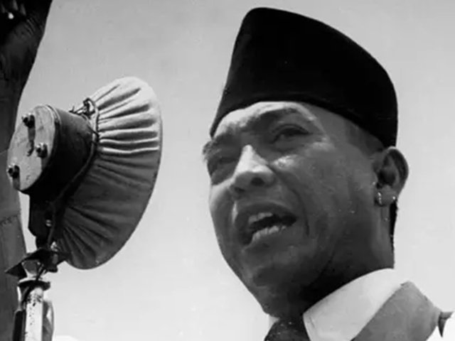 Detail Gambar Lucu Gambar Bung Karno Tuhan Tidak Merubah Satu Bangsa Nomer 9