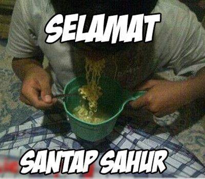 Detail Gambar Lucu Orang Makan Sahur Nomer 3