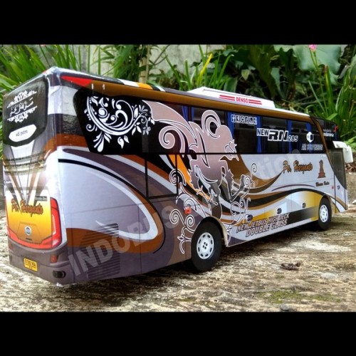 Detail Gambar Lukisan Bus Putra Jaya Nomer 56