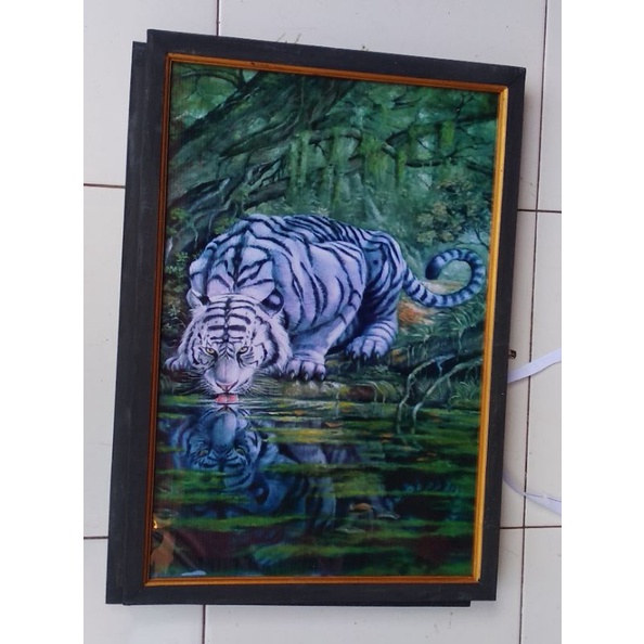 Detail Gambar Lukisan Harimau Putih Nomer 10