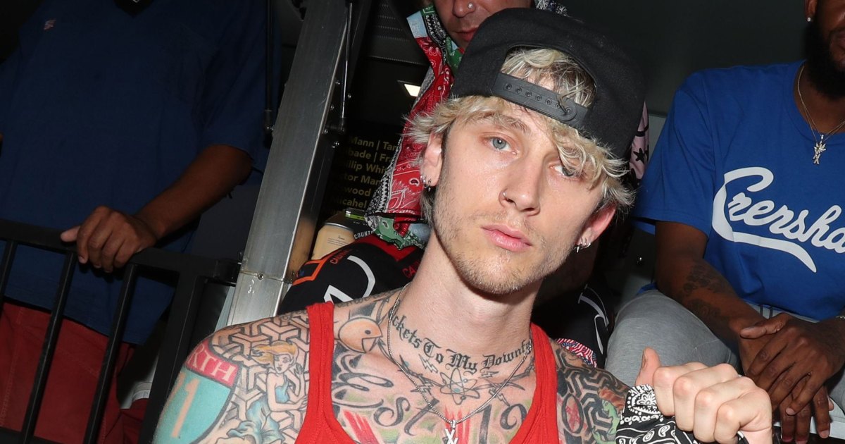 Detail Gambar Machine Gun Kelly Nomer 20