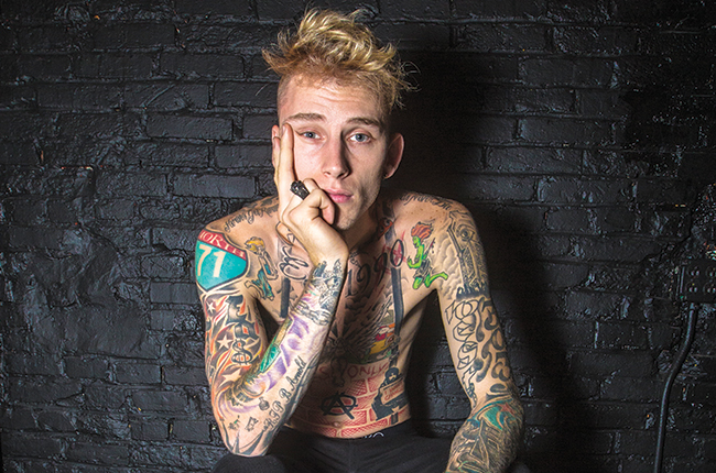 Detail Gambar Machine Gun Kelly Nomer 33