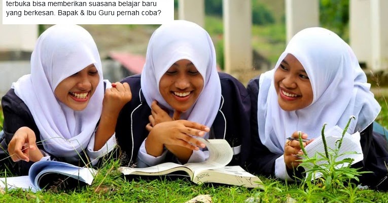 Detail Gambar Mahasiswa Belajar Kelompok Di Luar Kelas Nomer 23