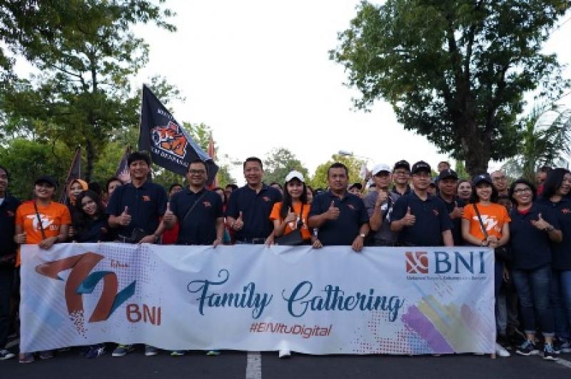 Detail Contoh Spanduk Family Gathering Perusahaan Nomer 30