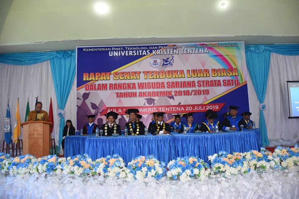 Detail Contoh Spanduk Wisuda Sarjana Nomer 31