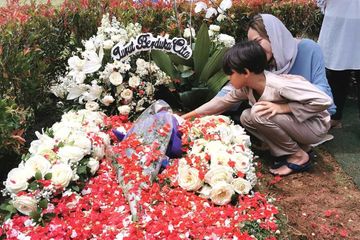 Detail Gambar Makam Baru Nomer 40