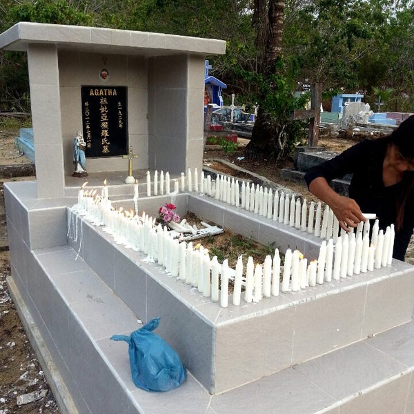 Detail Gambar Makam Katolik Nomer 15