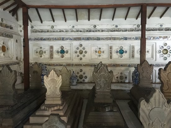 Detail Gambar Makam Sunan Nomer 24