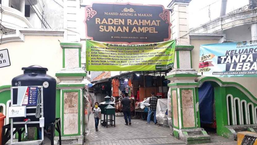 Detail Gambar Makam Sunan Ampel Nomer 22